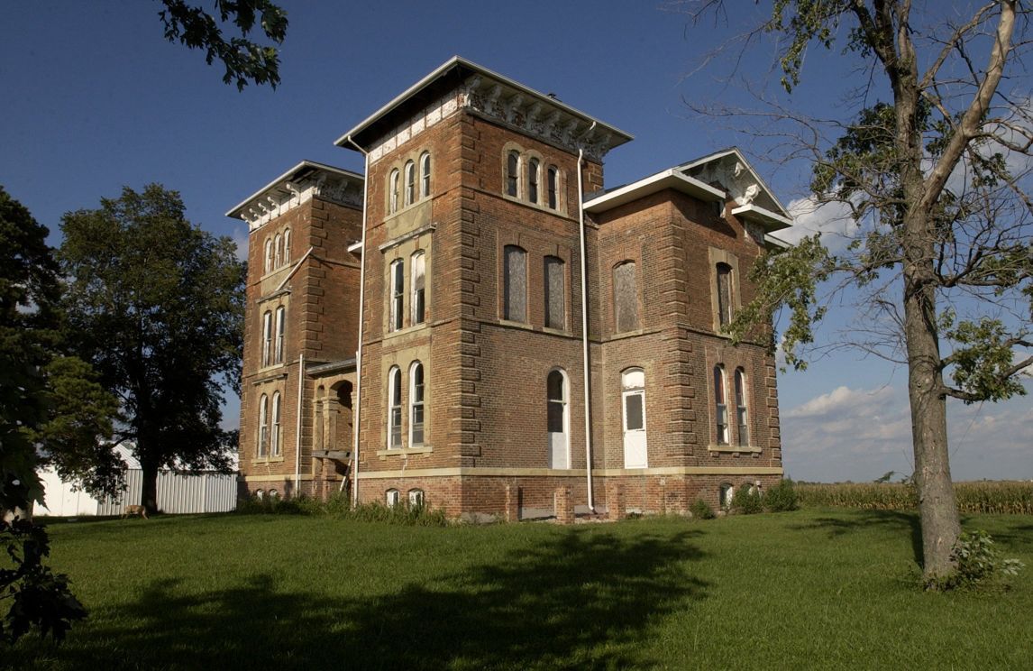 Duncan Manor